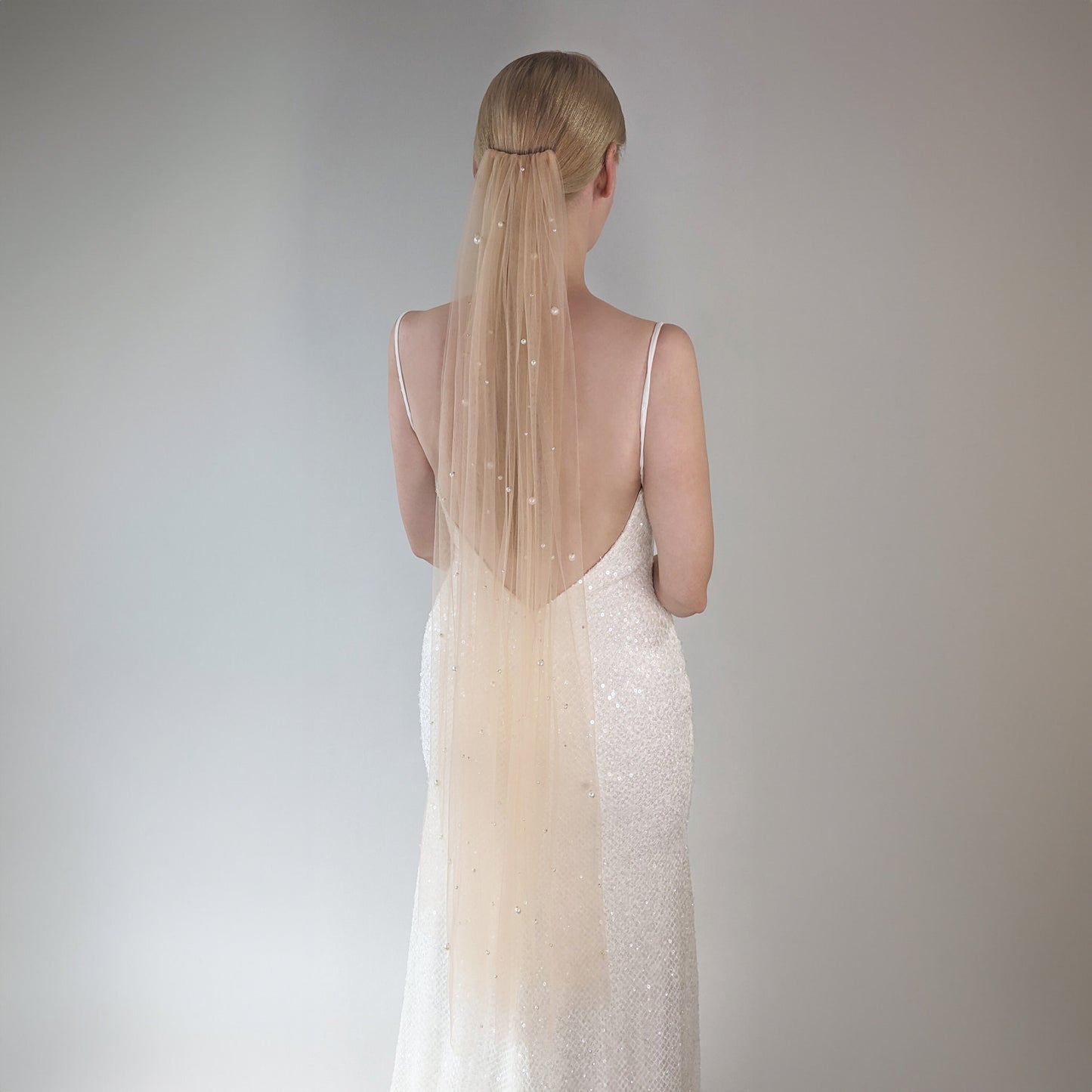Dark Champagne Irregular Pearl Veil