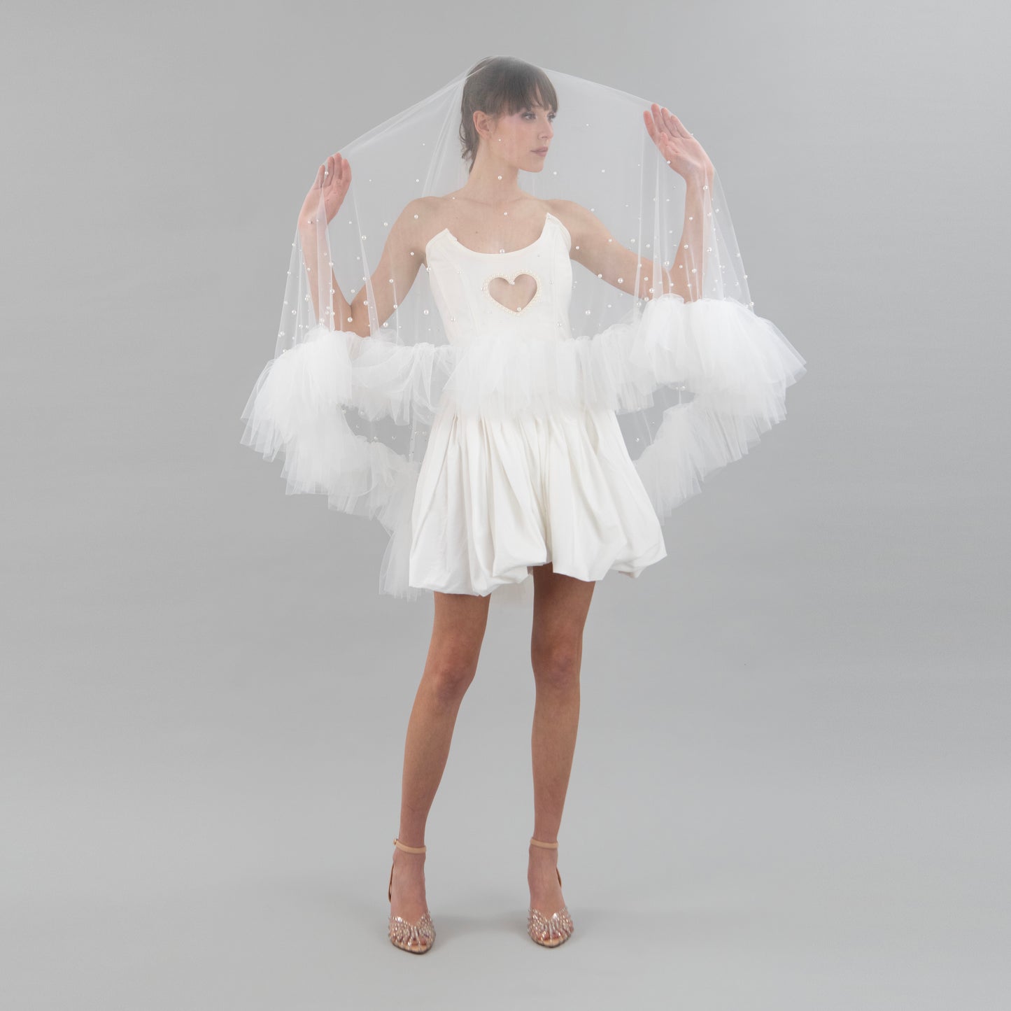 Ivory Ruffle Pearl Veil