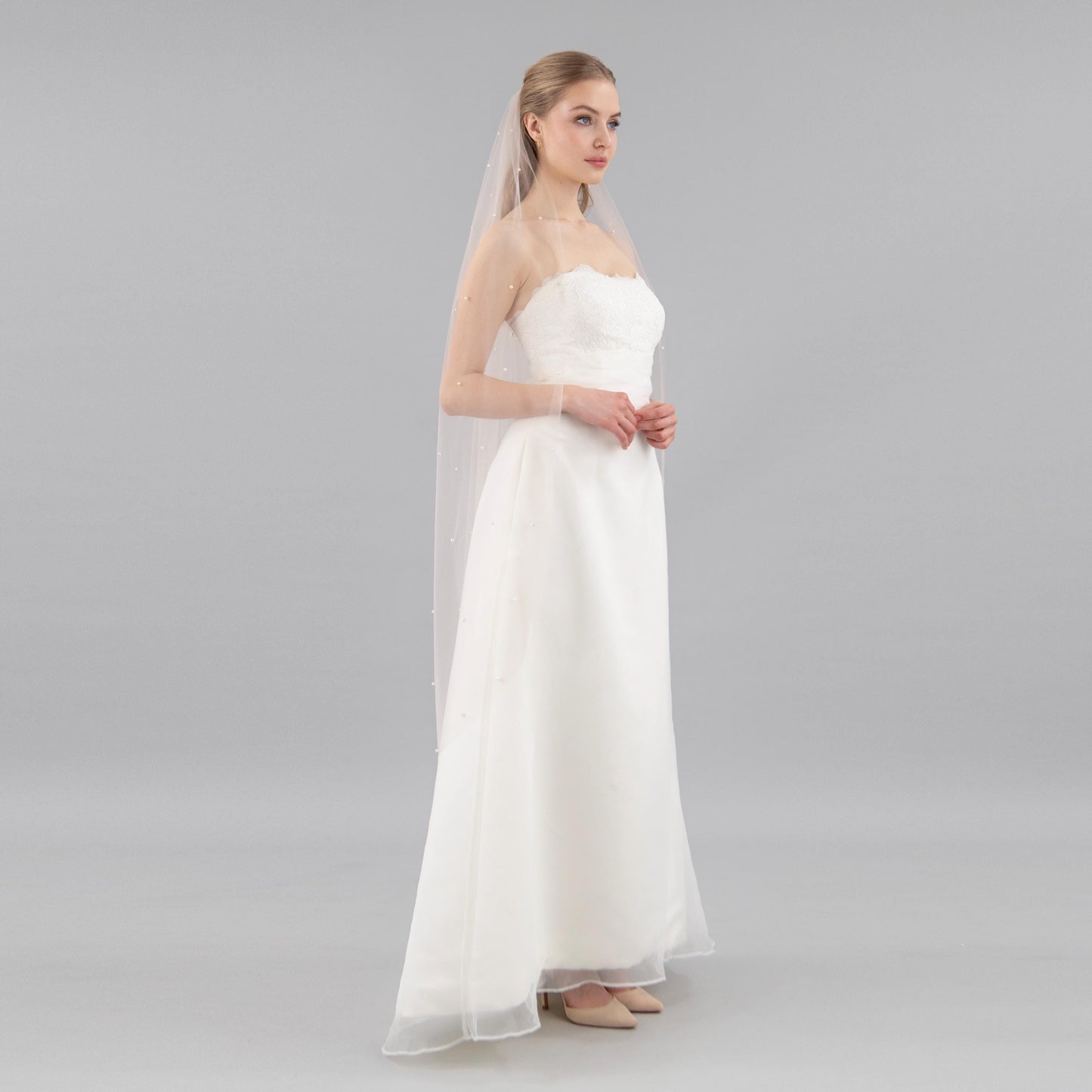 Beige Pearl Veil