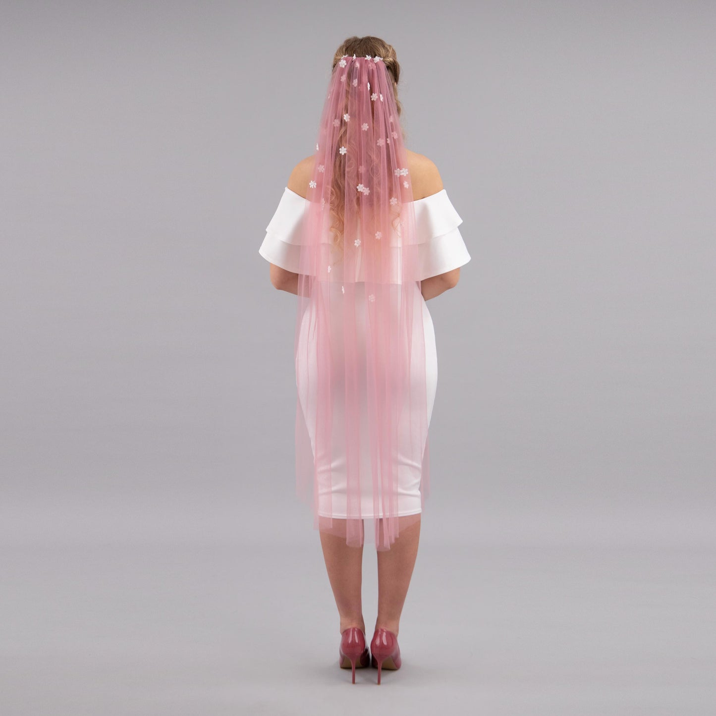 Dusty Pink Cascading 3D Flower Veil