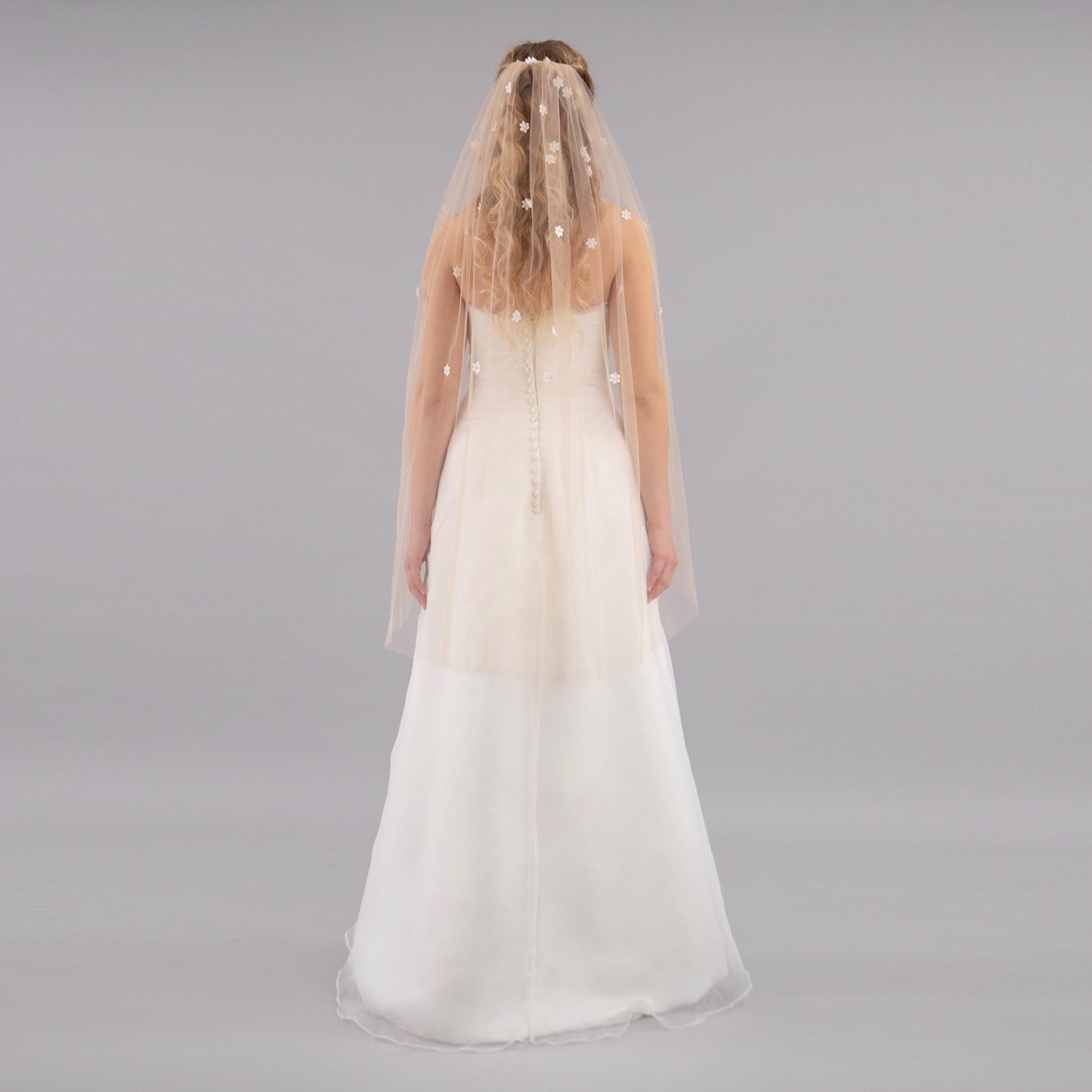 Dark Champagne Cascading 3D Flower Veil