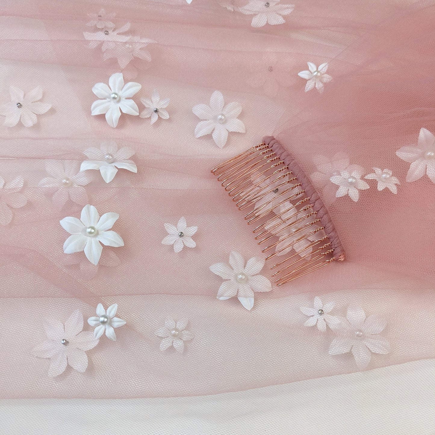 Blush Pink 3D Flower Edge Blusher Veil