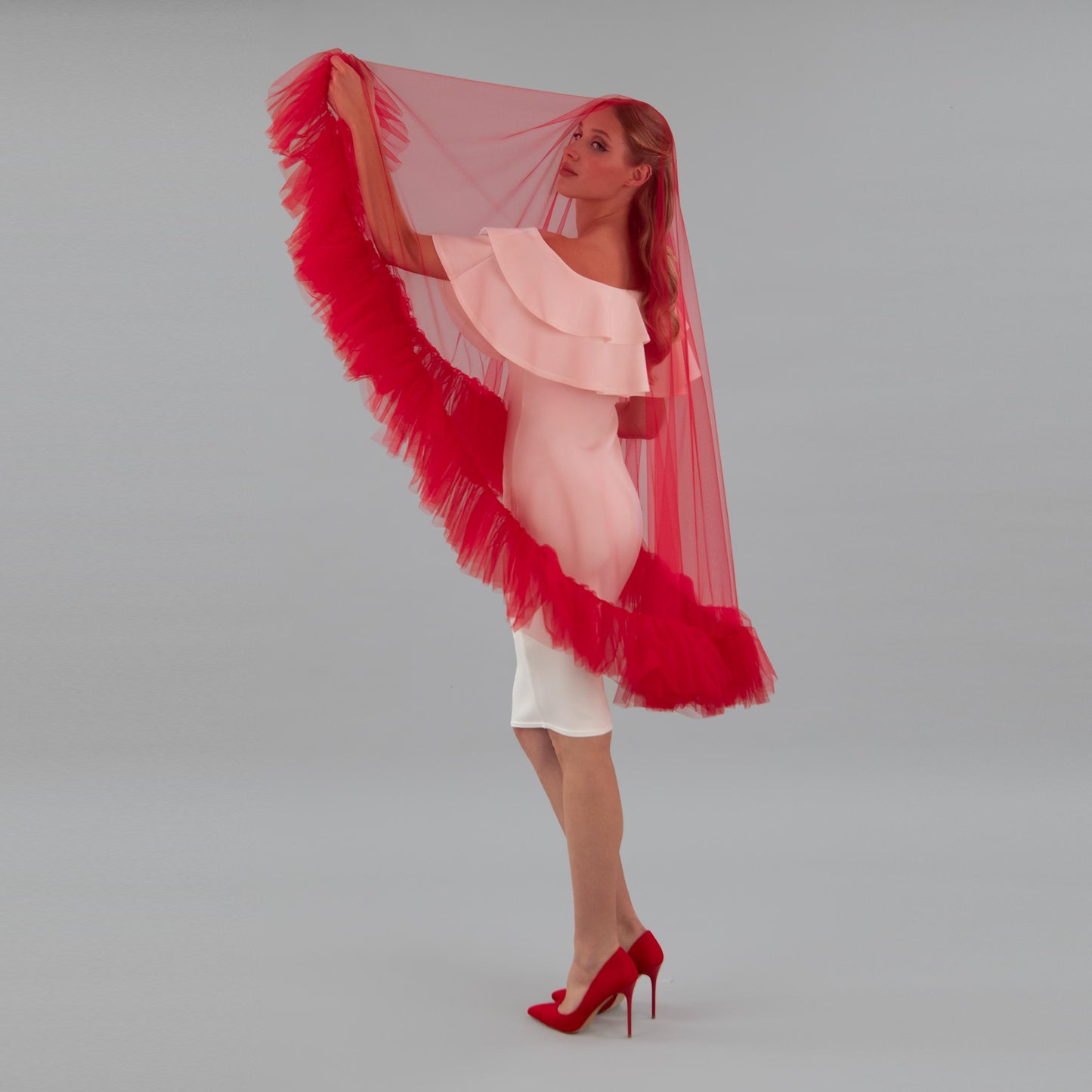 Rose Red Ruffle Veil