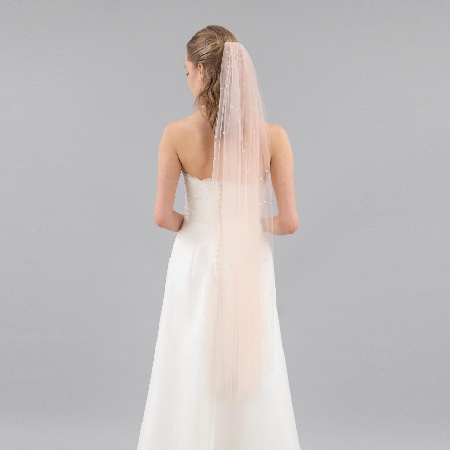 Nude Blush Pearl Veil