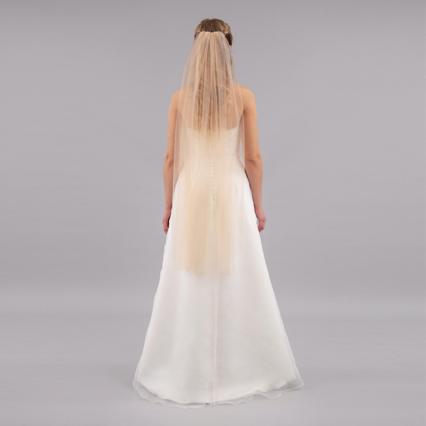 Dark Champagne Veil