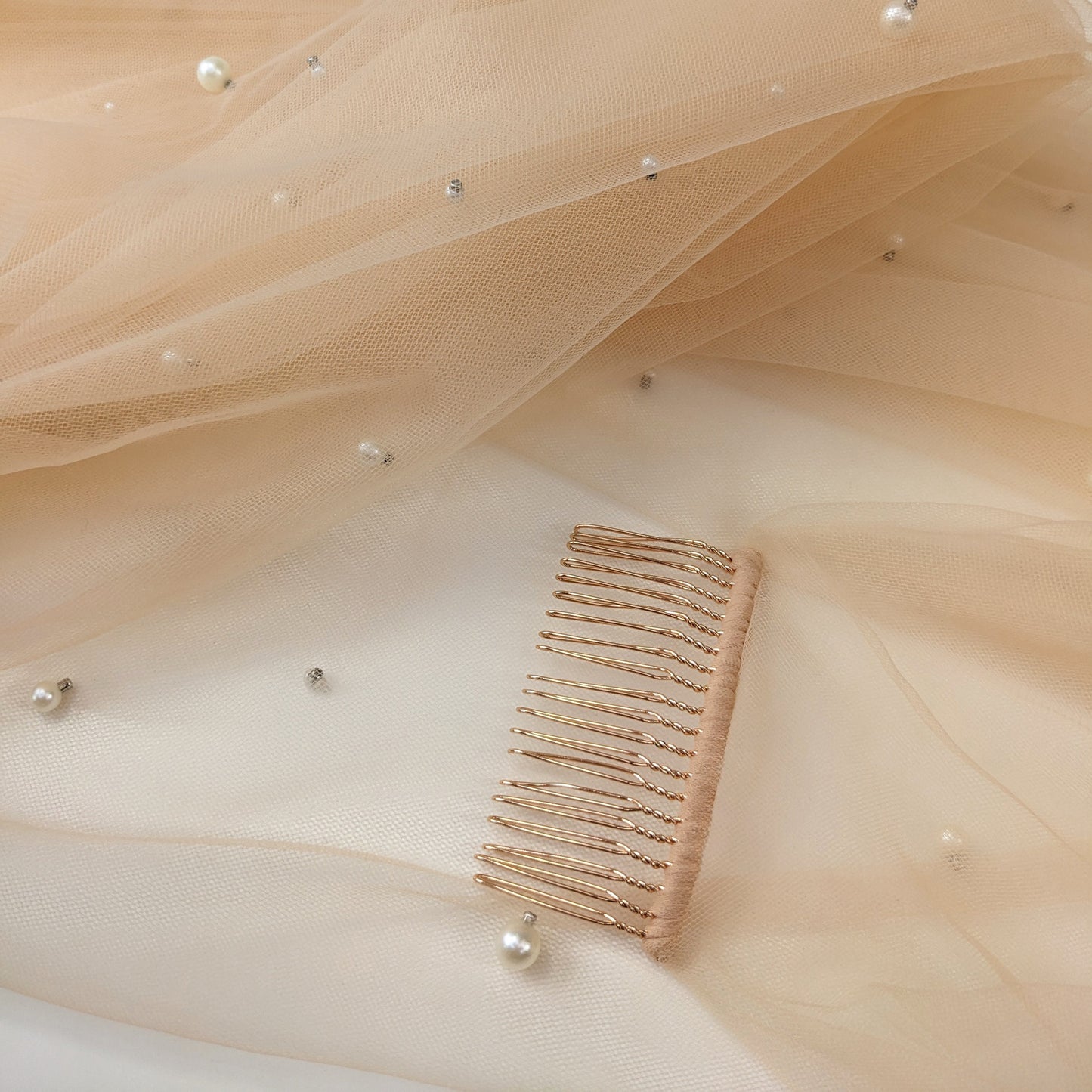 Dark Champagne Irregular Pearl Blusher Veil