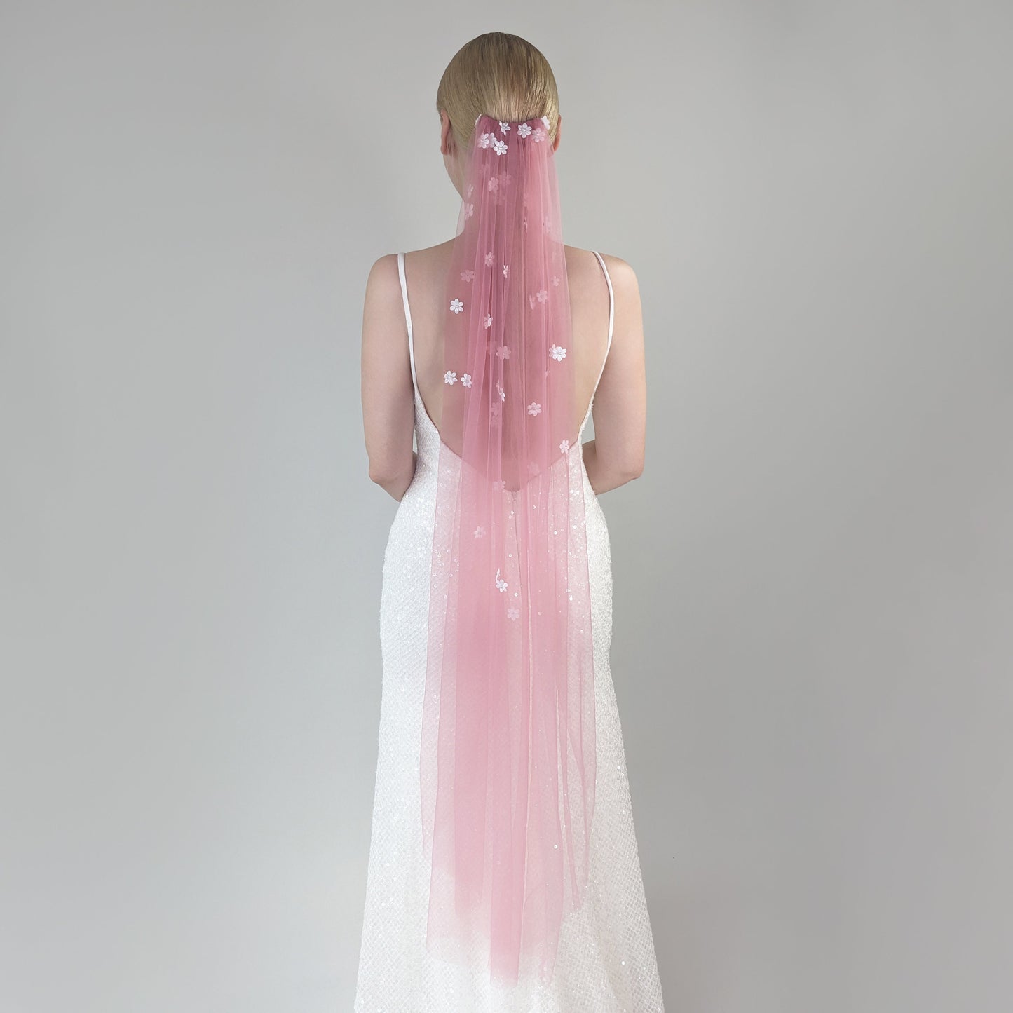 Dusty Pink Cascading 3D Flower Veil