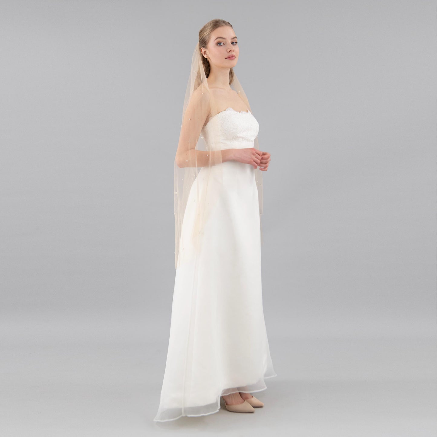 Dark Champagne Irregular Pearl Veil