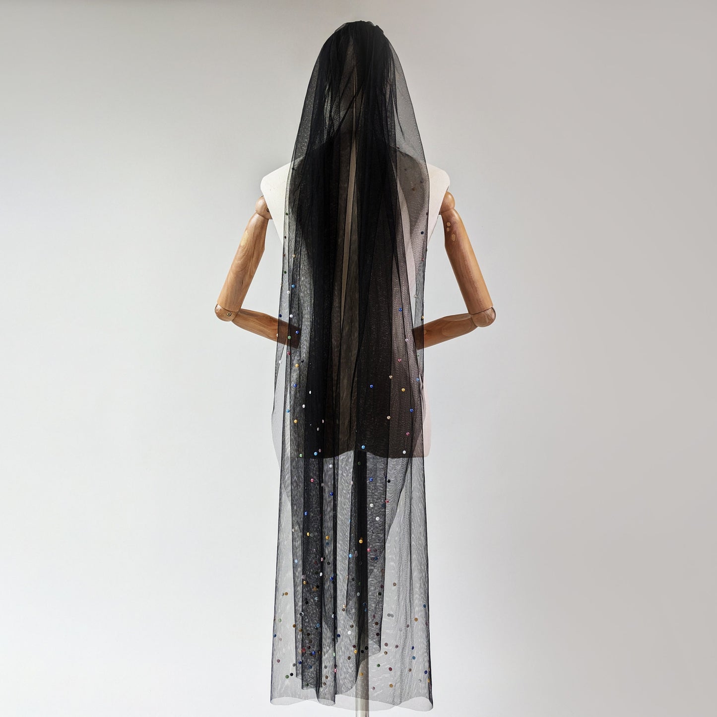 Black Colorful Pearl Edge Veil