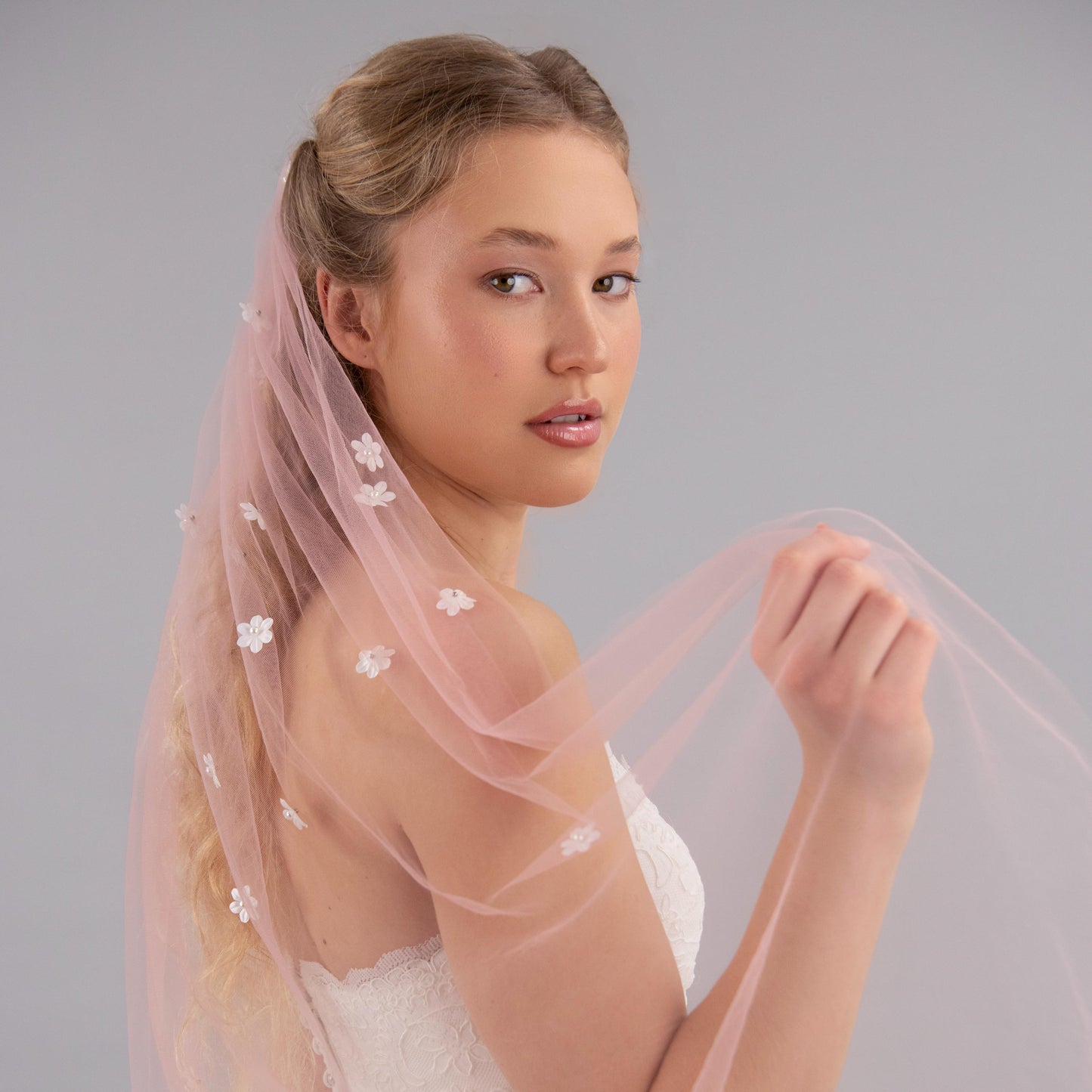 Blush Pink Cascading 3D Flower Veil