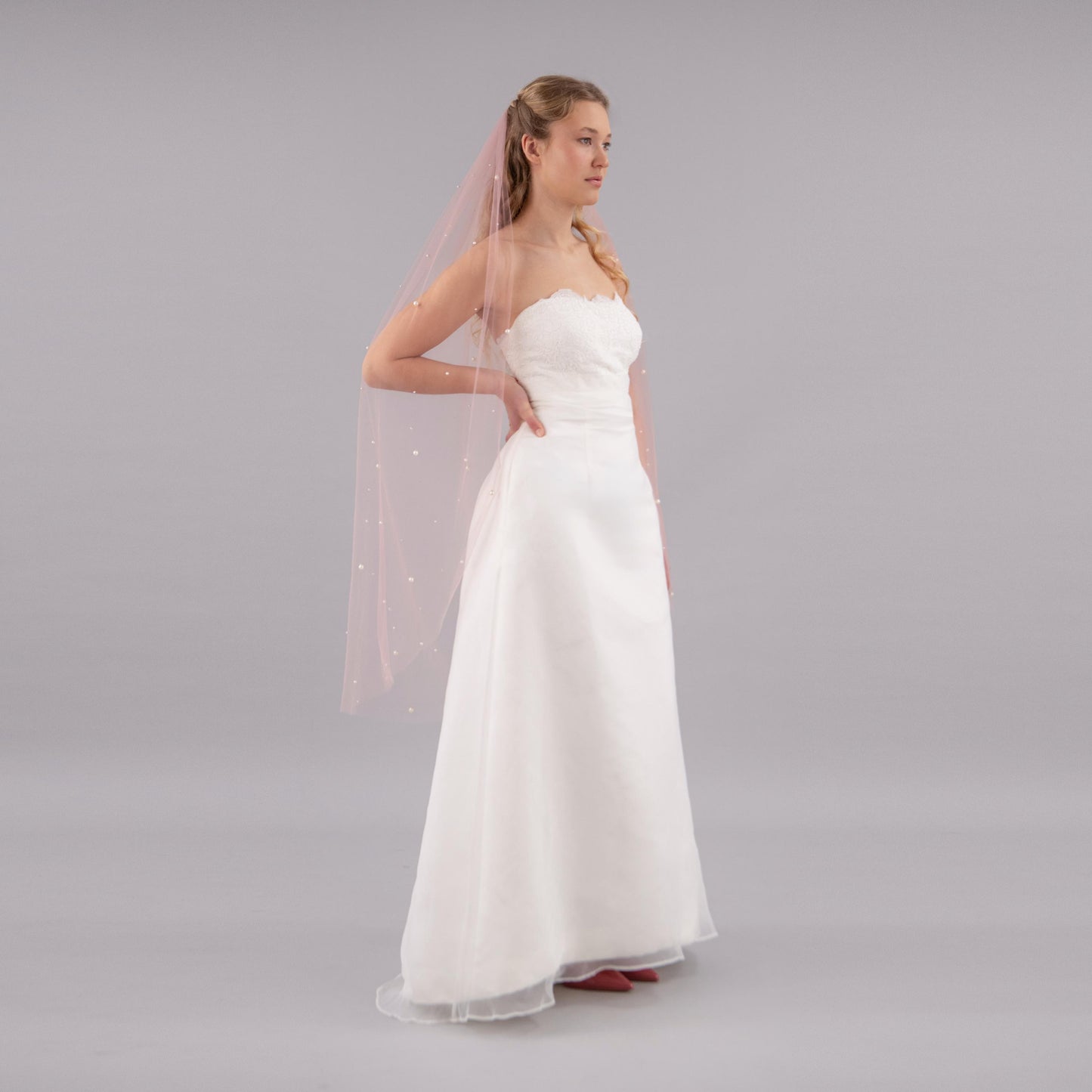 Blush Pink Irregular Pearl Veil