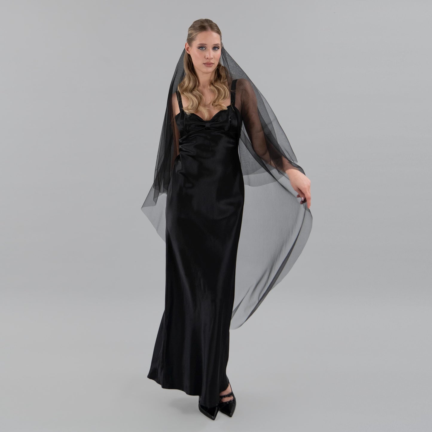 Black Blusher Veil