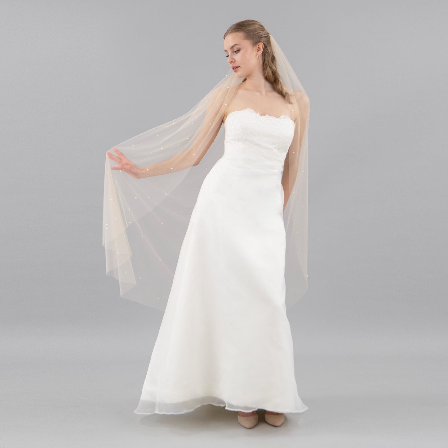 Champagne Pearl Veil