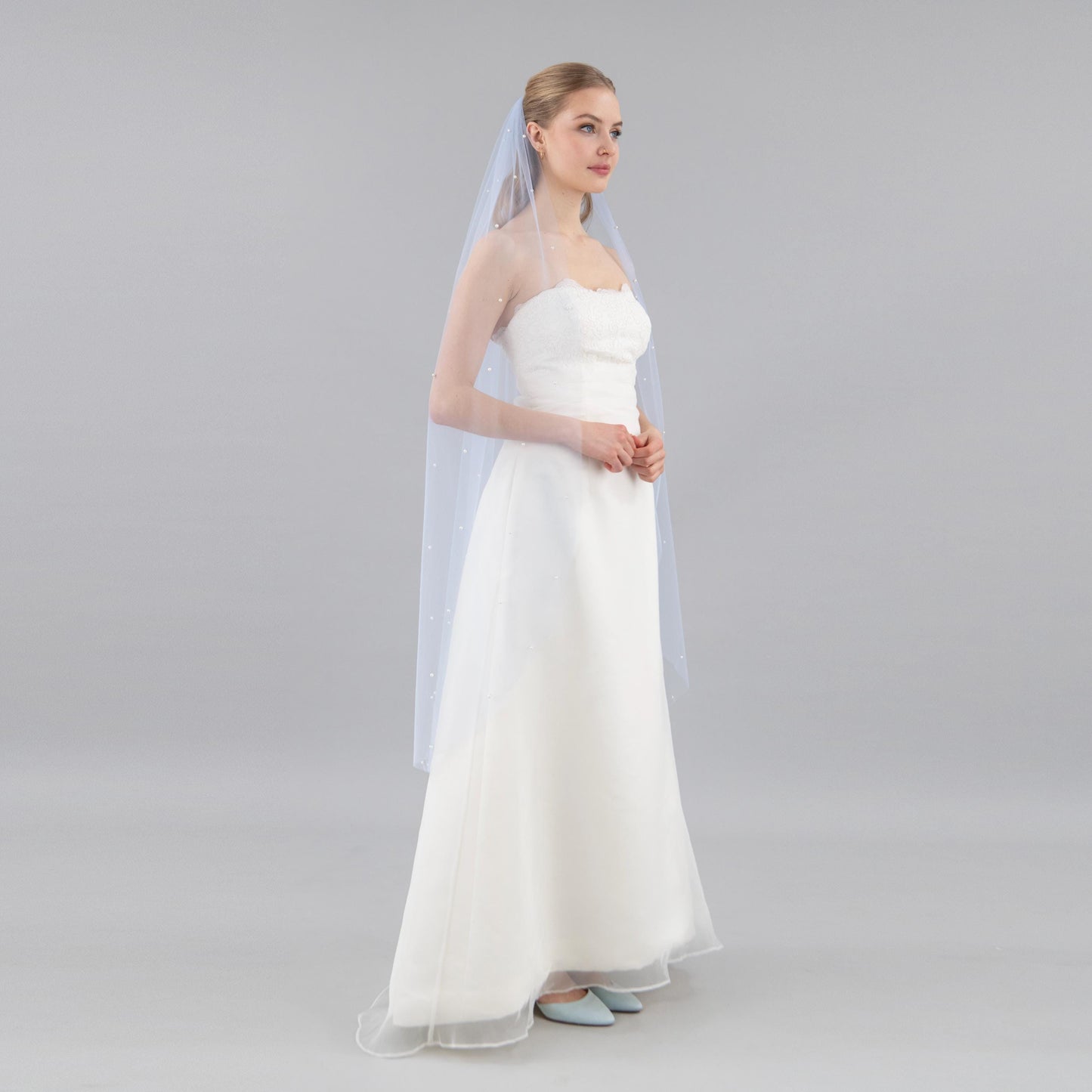 Sky Blue Pearl Veil
