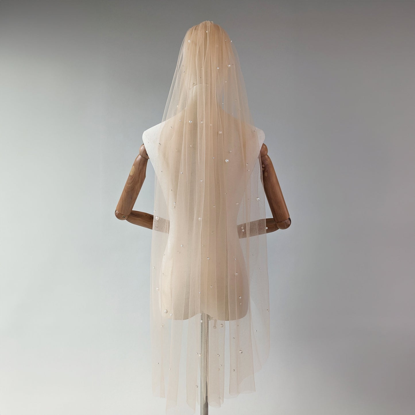 Dark Champagne Irregular Pearl Veil