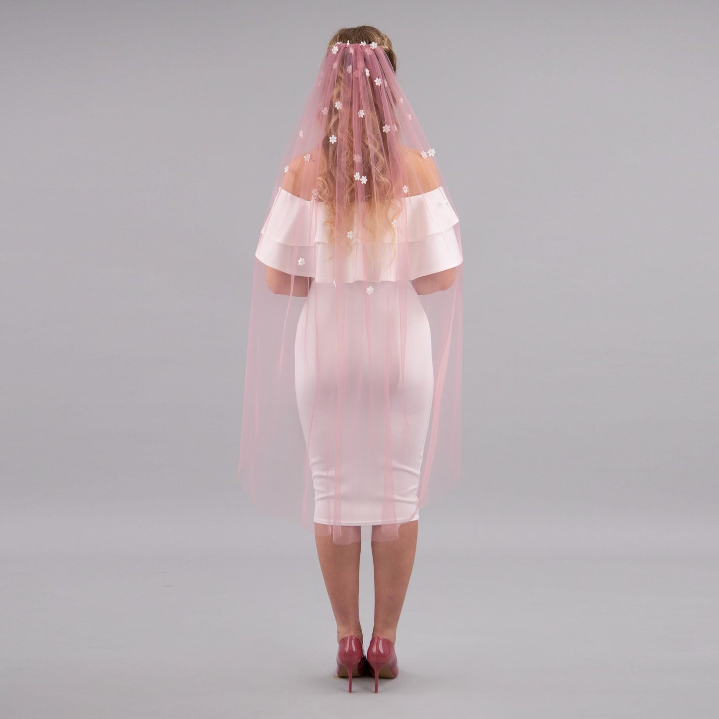 Dusty Pink Cascading 3D Flower Veil