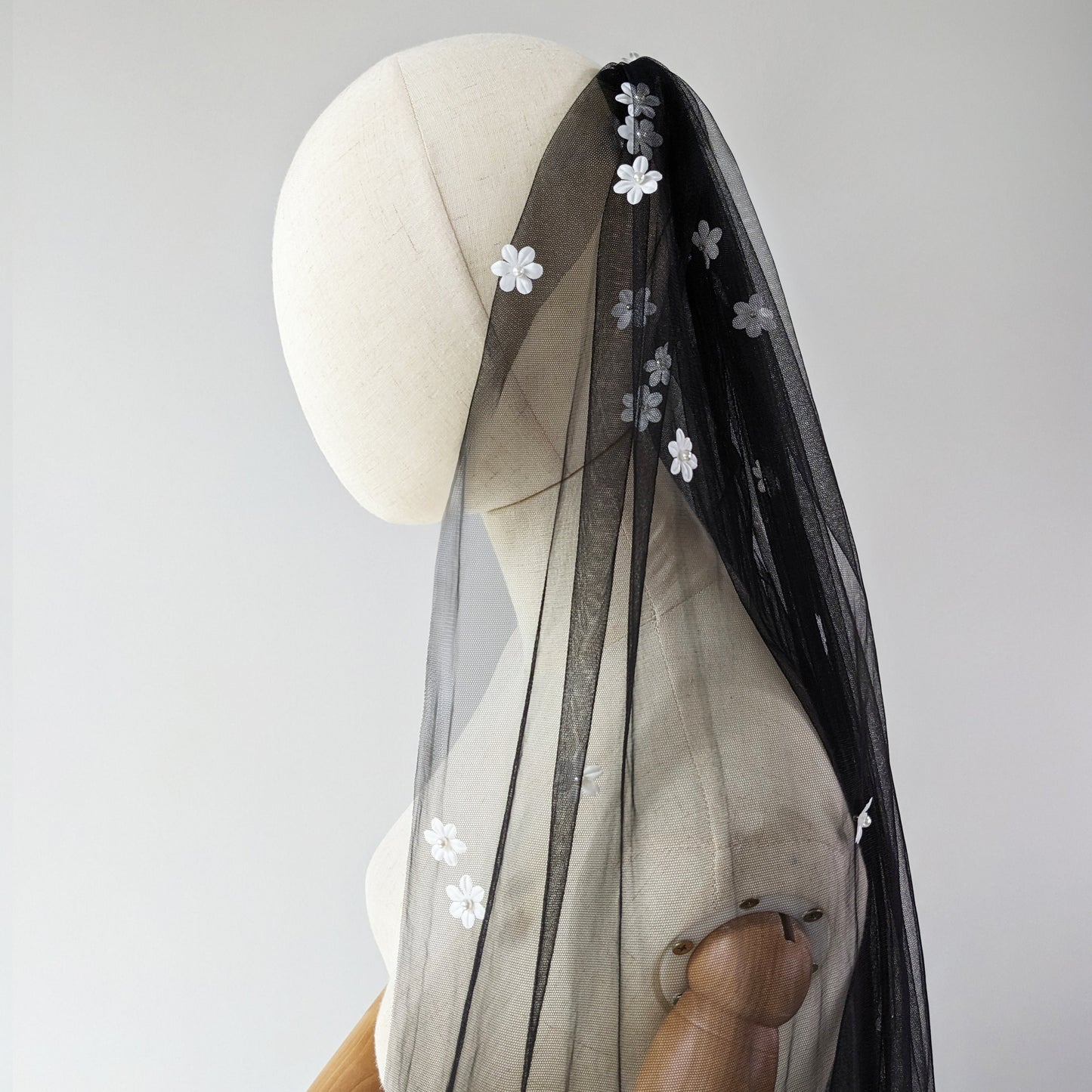 Black Cascading 3D Flower Veil