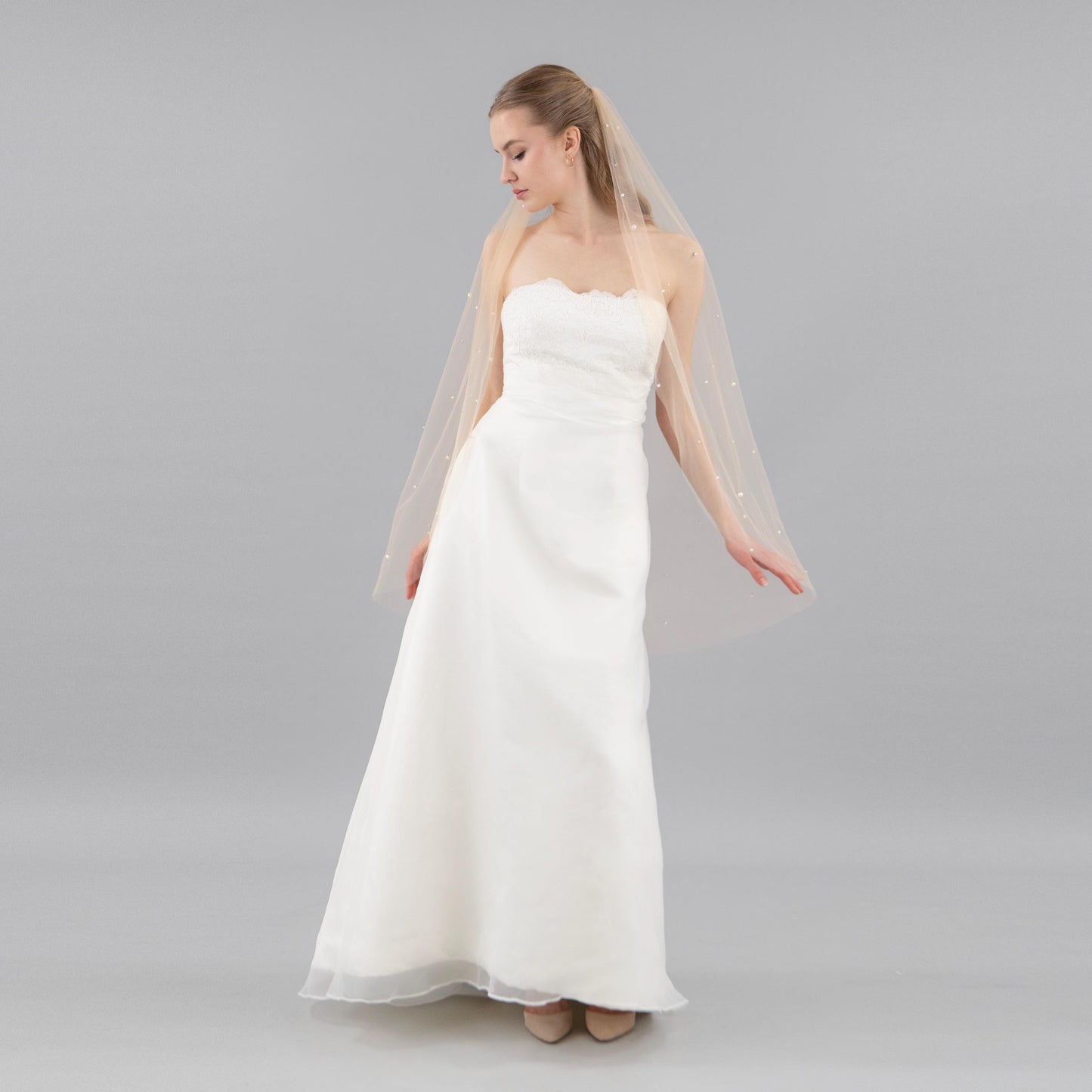 Dark Champagne Irregular Pearl Veil