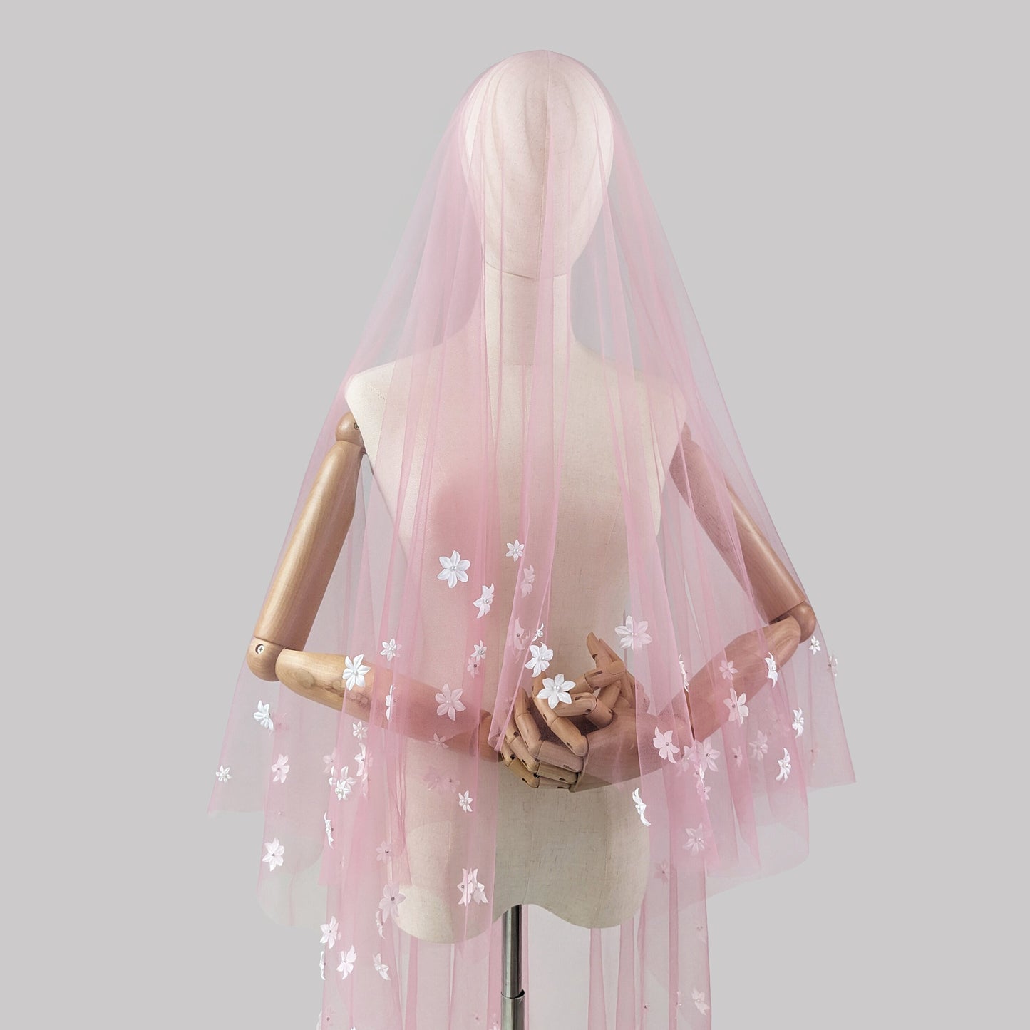 Dusty Pink 3D Flower Edge Blusher Veil
