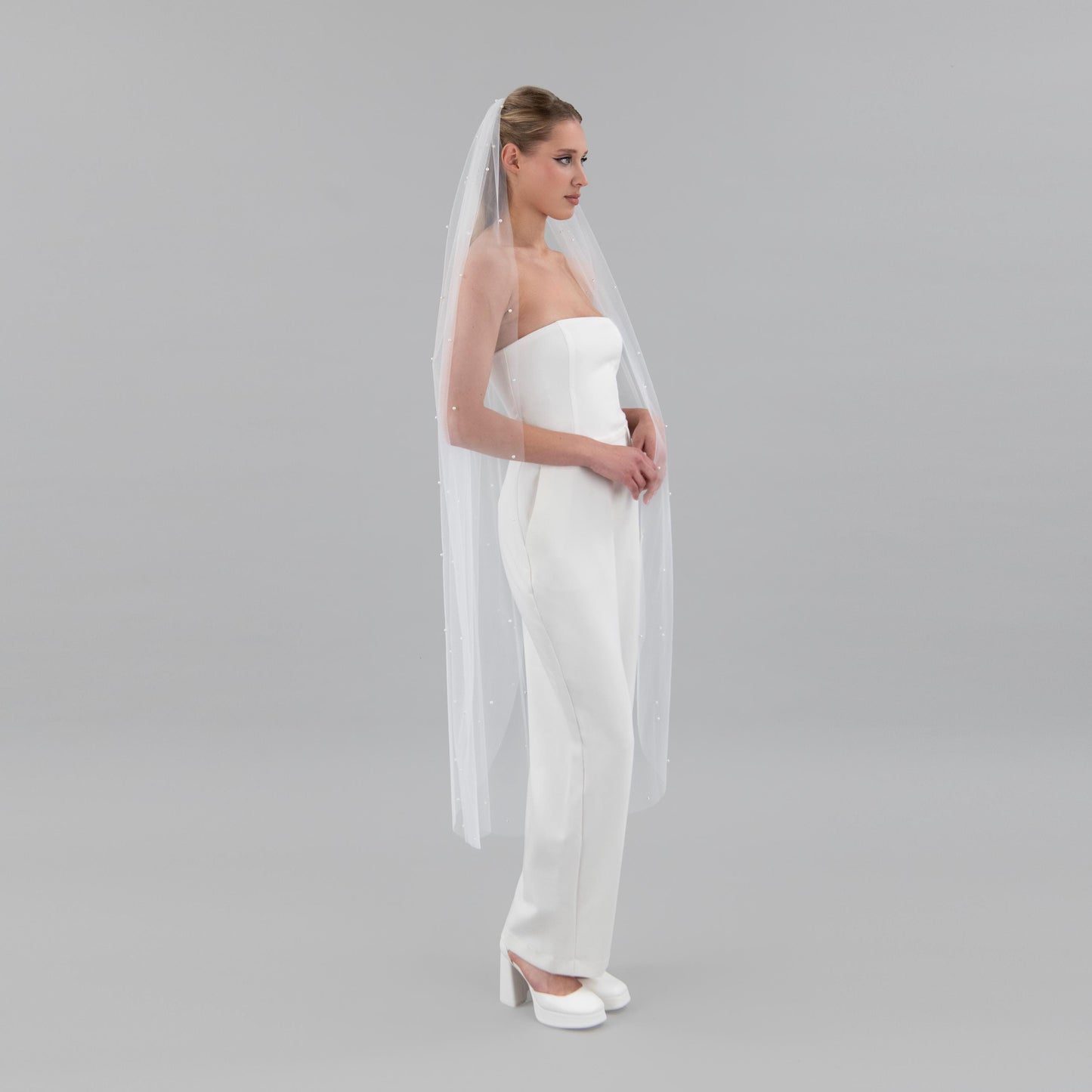 Ivory Pearl Veil