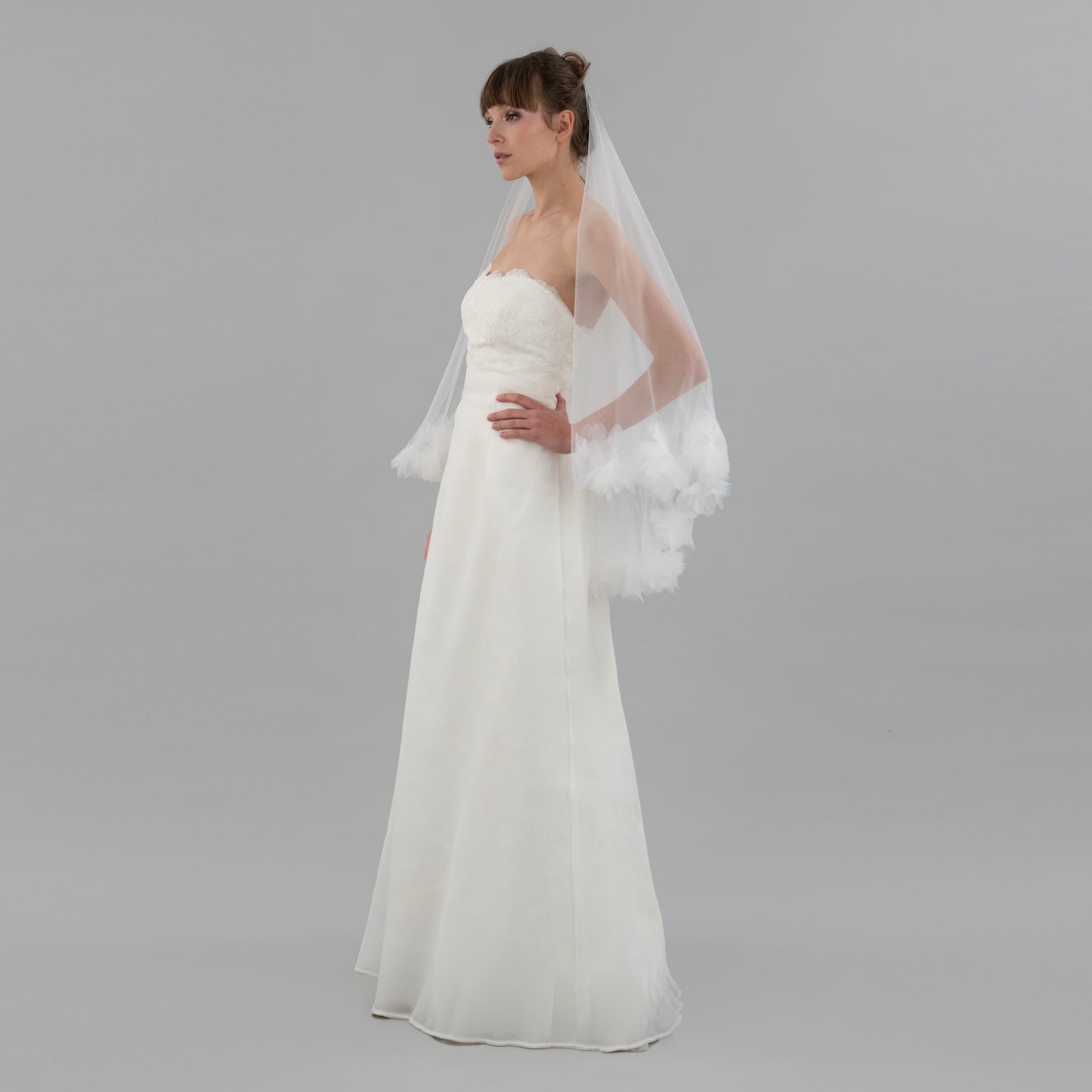 Ivory Organza Fluff Flower Veil