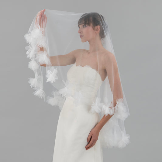 Ivory Organza Fluff Flower Veil