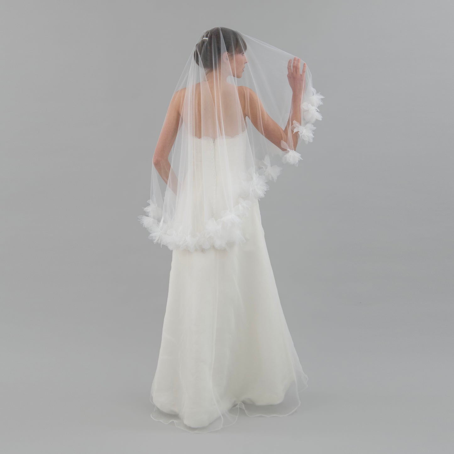 Ivory Organza Fluff Flower Veil