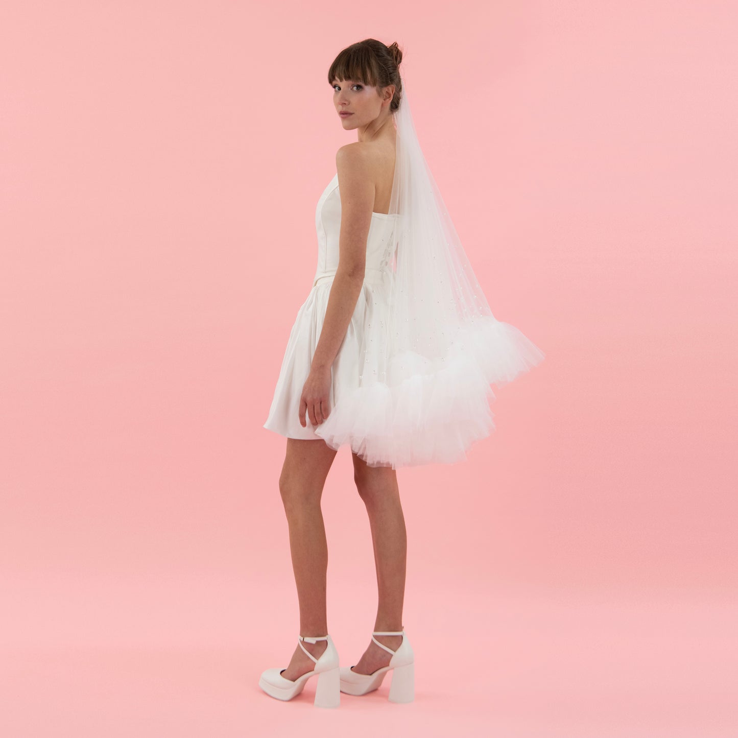 Ivory Ruffle Pearl Veil