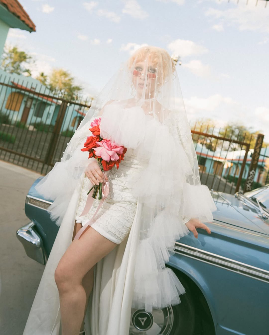 Ivory Ruffle Pearl Veil