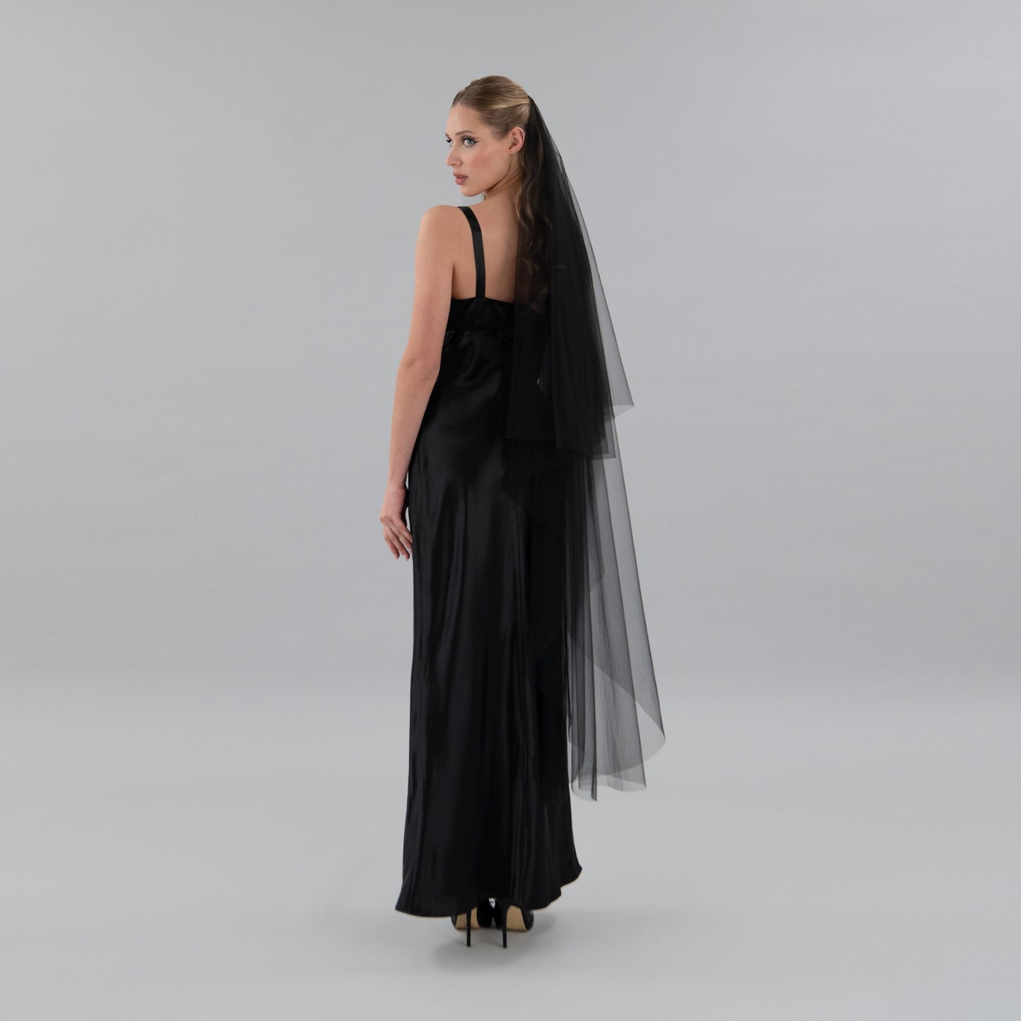 Black Blusher Veil