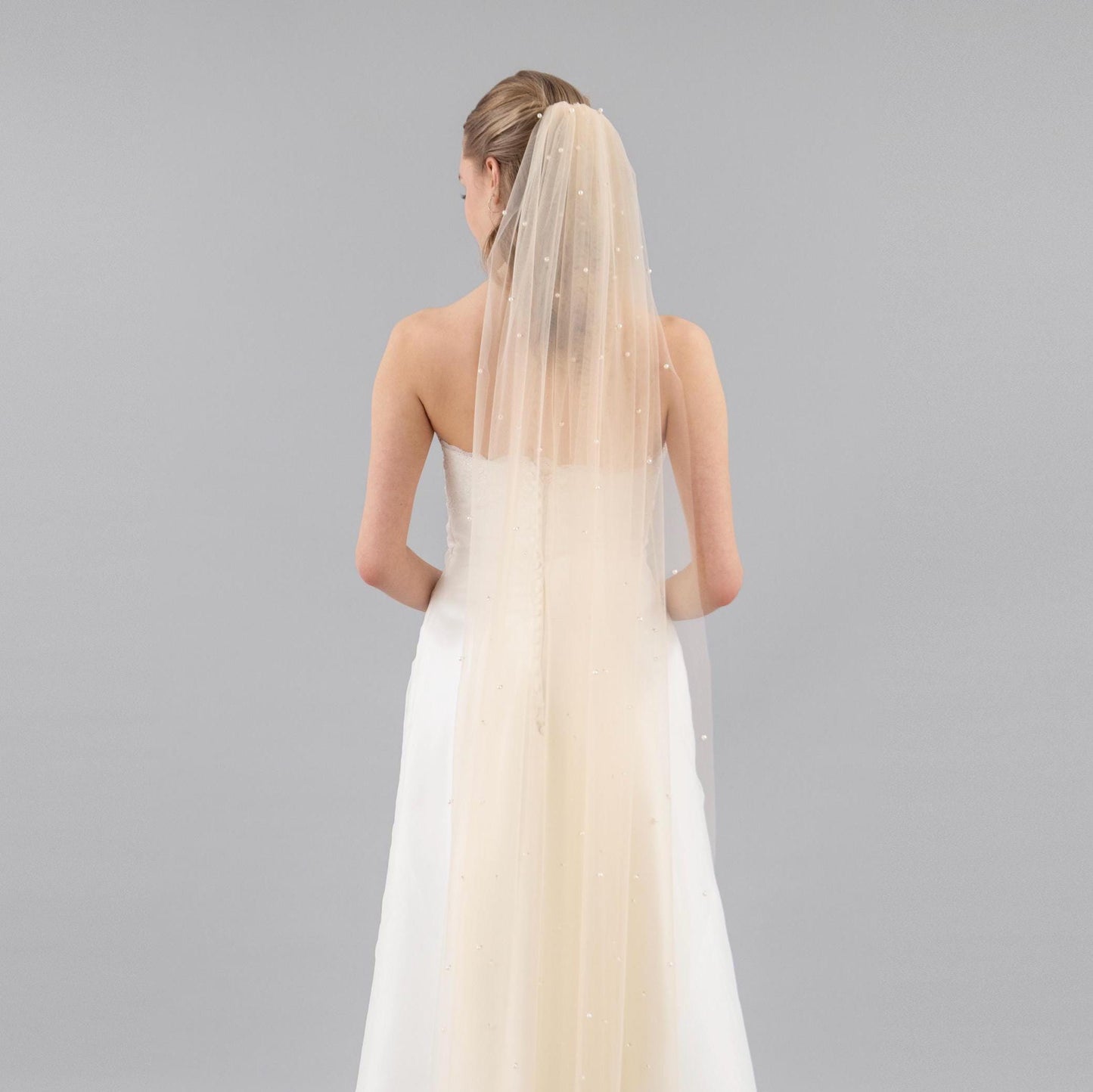 Champagne Pearl Veil