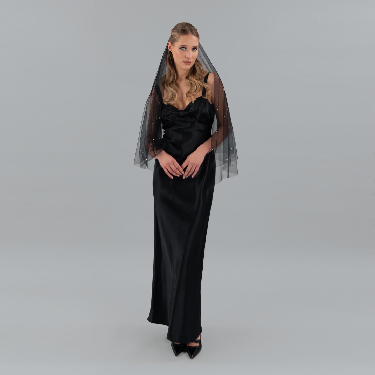 Black Pearl Blusher Veil