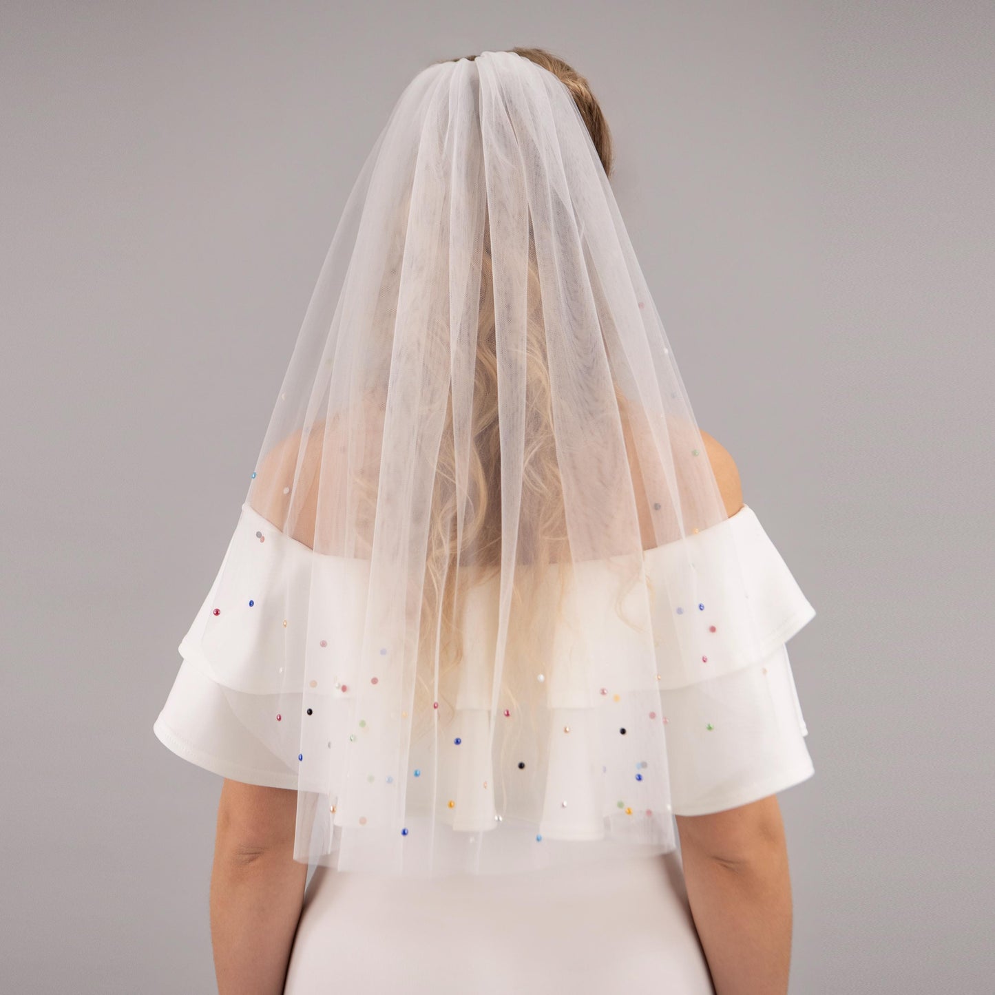 Ivory Colorful Pearl Edge Veil