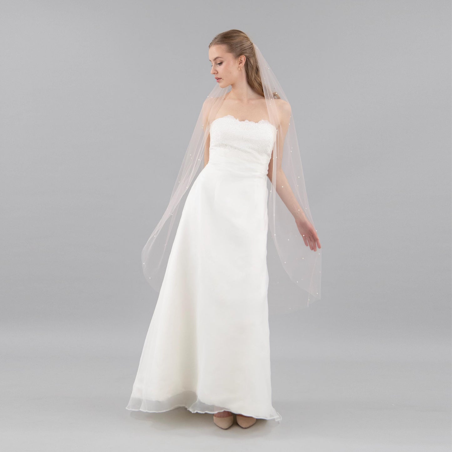 Beige Pearl Veil