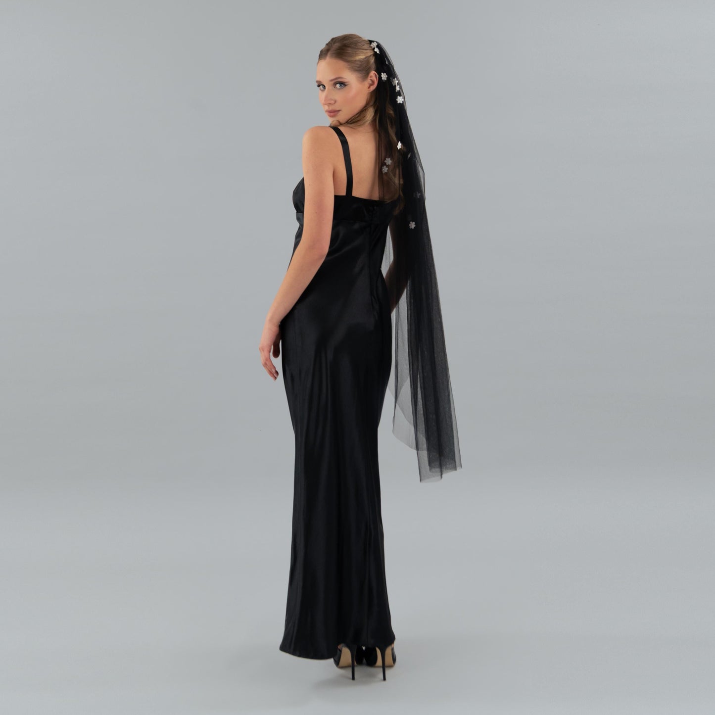 Black Cascading 3D Flower Veil