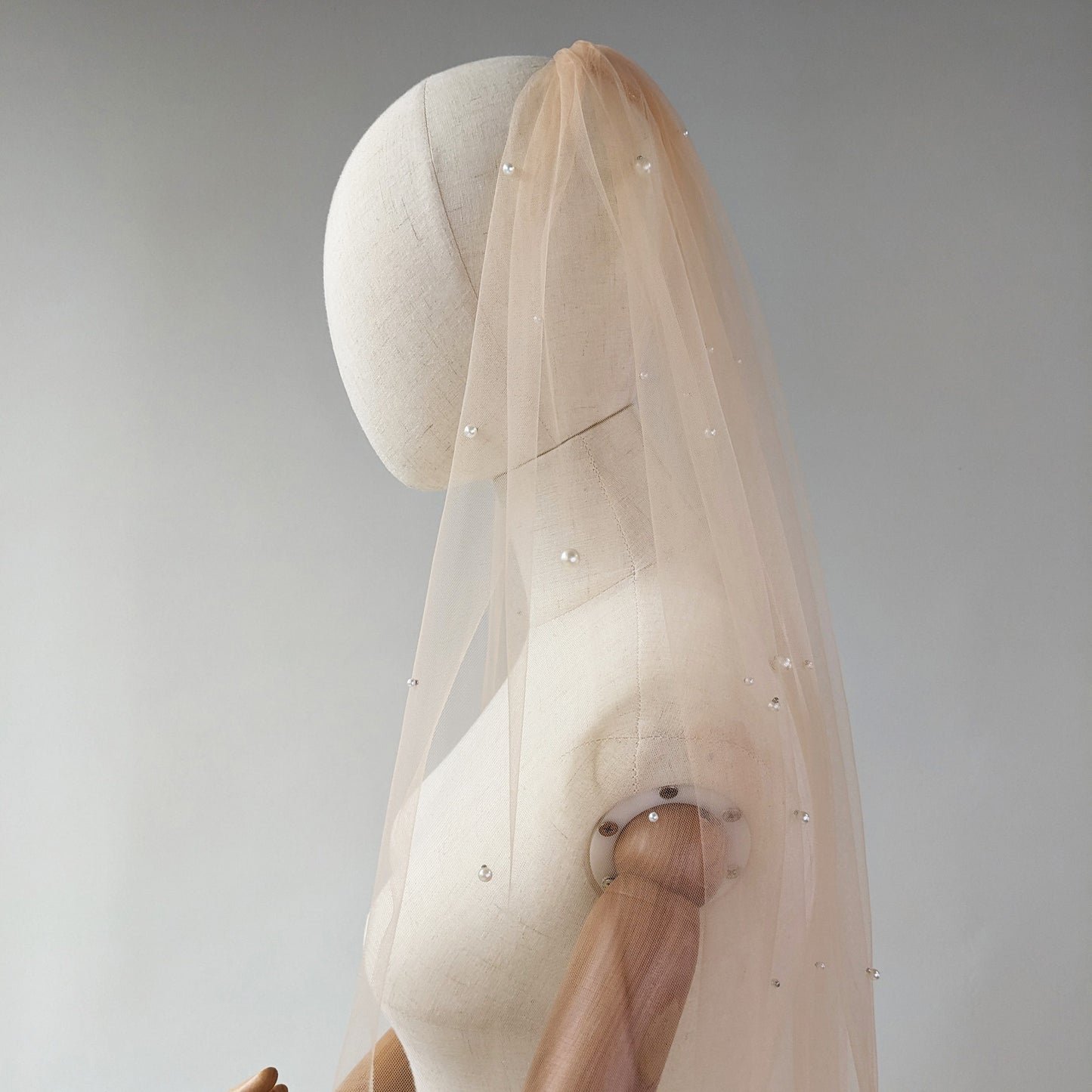 Dark Champagne Irregular Pearl Veil