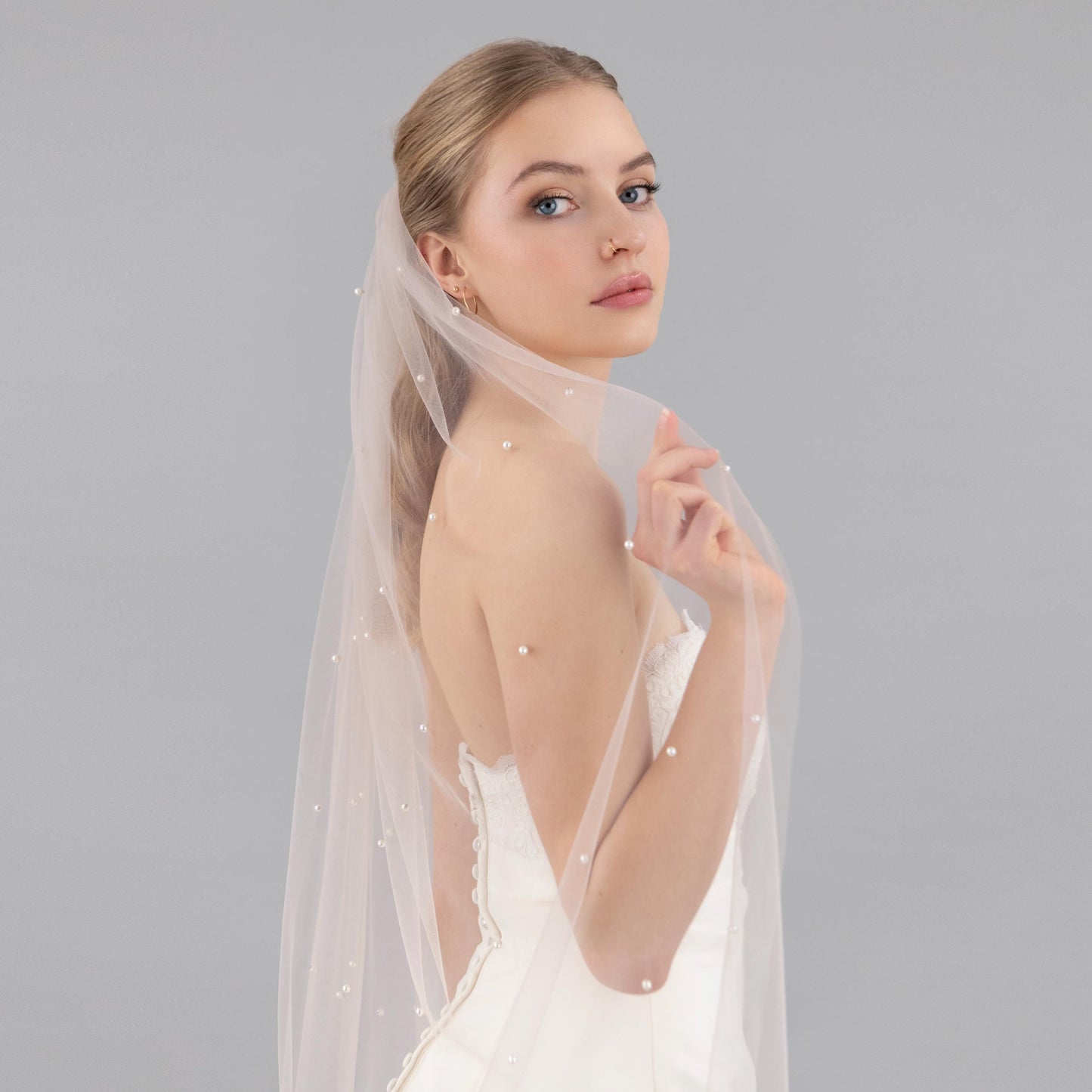 Beige Pearl Veil