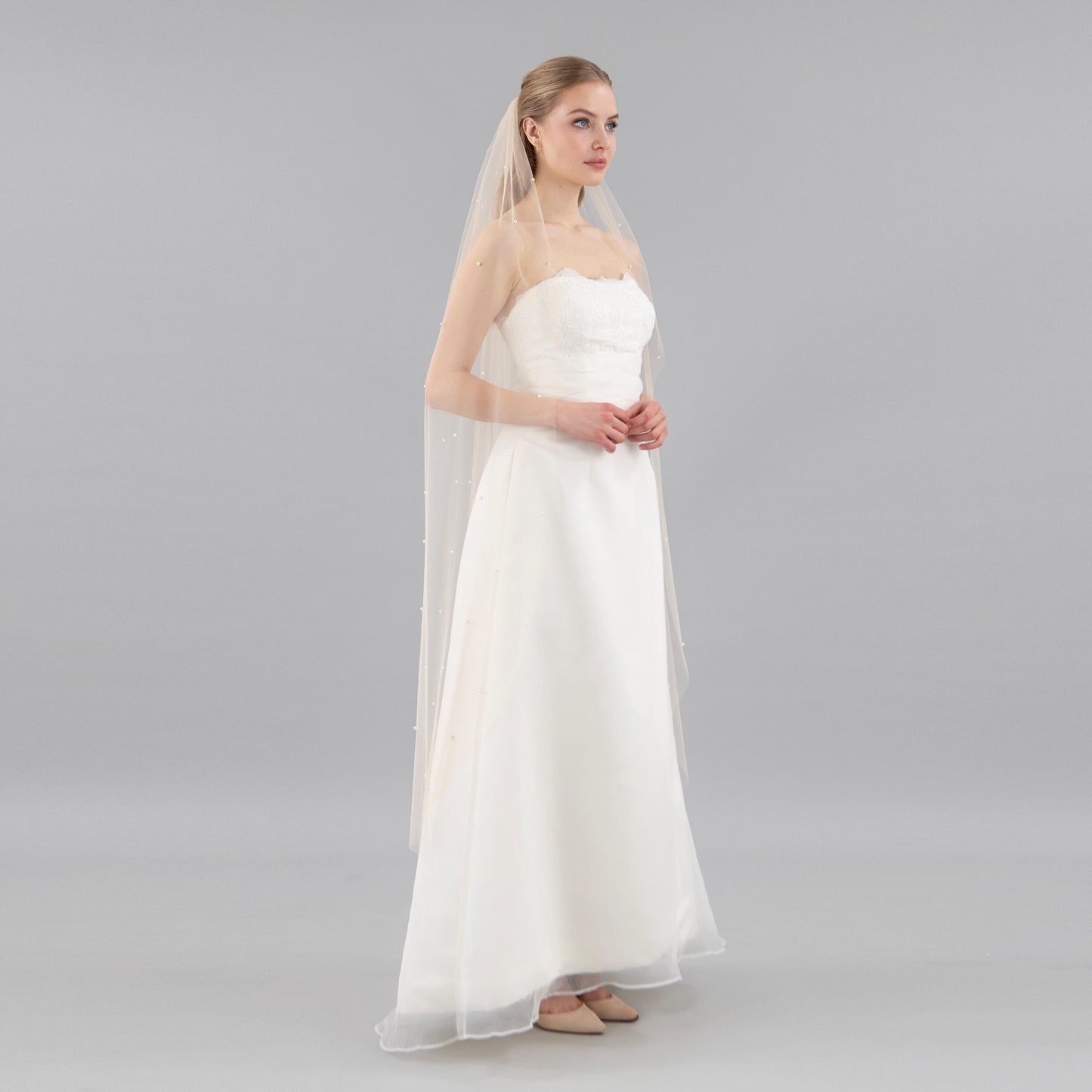 Champagne Pearl Veil
