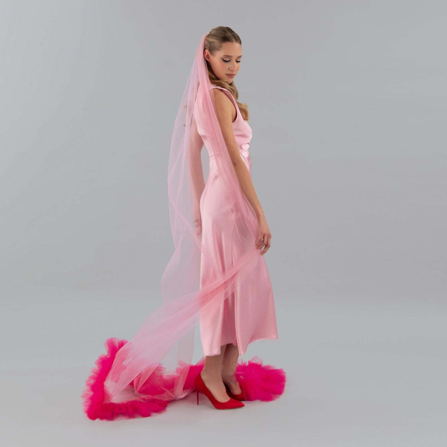 Rose Pink and Hot Pink Ruffle Heart Veil