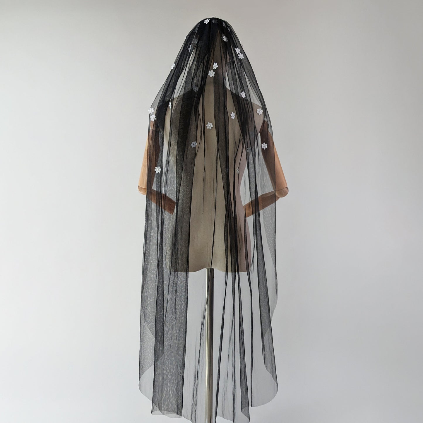 Black Cascading 3D Flower Veil