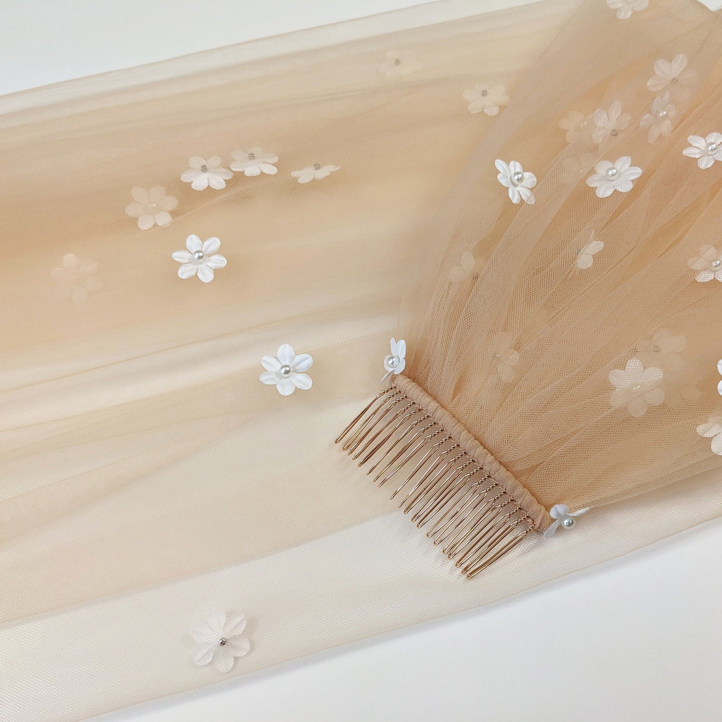 Dark Champagne Cascading 3D Flower Veil